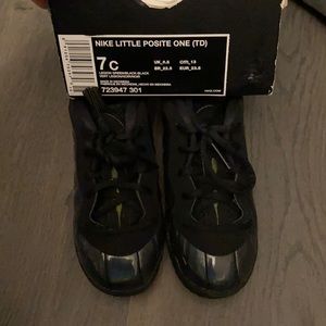 Like new Nike little posite one size 7c Toddler